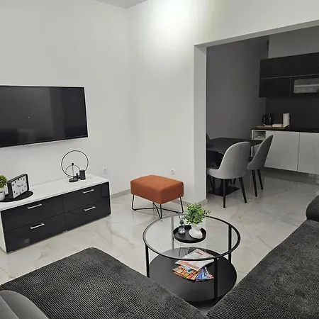 Ivana Apartament *